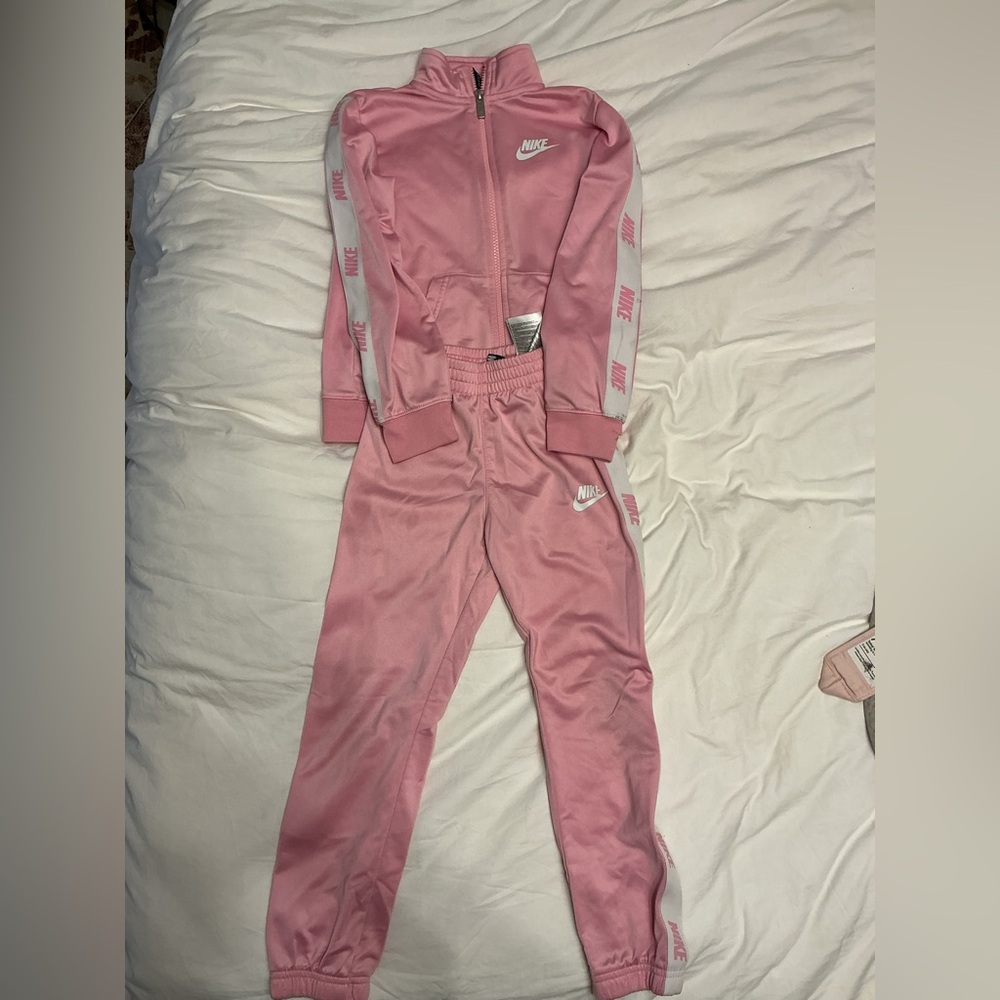 Girls EUC 6x Nike Pink Tracksuit Set